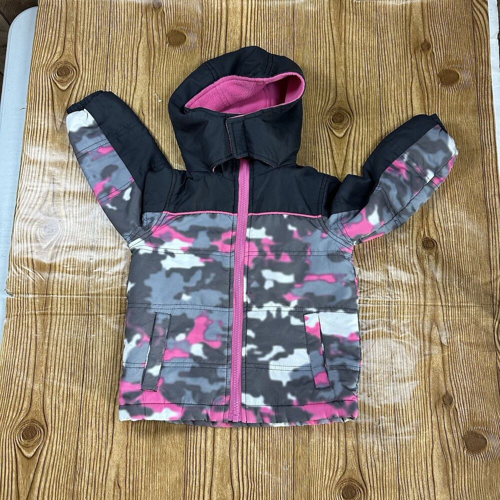 Bass‎ Pro Shops Girls Pink Camo Hooded Jacket 2T Winter Coat Full Zip